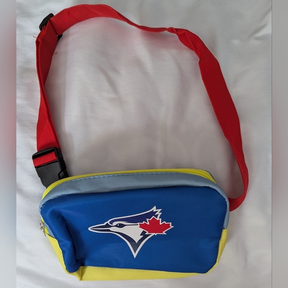 NWOT 2022 MLB Baseball Toronto Blue Jays Crossbody Fanny Pack/Bag - Picture 7 of 12